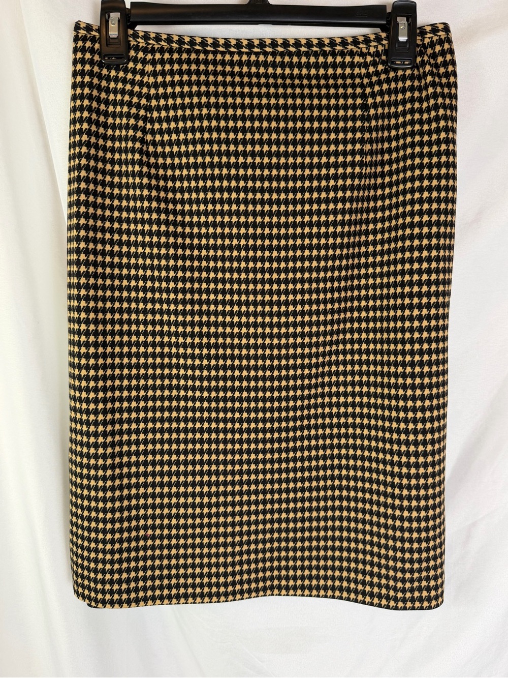 Houndstooth Pencil Skirt Size 12 Black Tan Stretch Knee Length Quiet Luxury